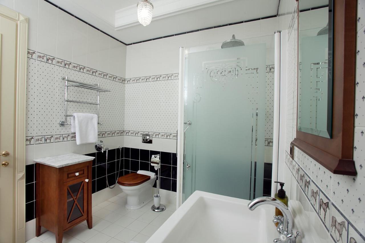 Bortnichi House Hotel Kiev Buitenkant foto
